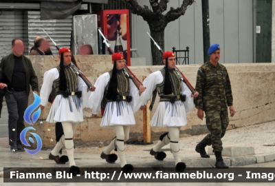 Uniforme Storica
Ελληνική Δημοκρατία - Grecia
Ελληνικός Στρατός - Esercito Ellenico
Εύζωνες - Euzoni
Guardia d'Onore Palazzo Presidenziale
