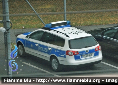 Volkswagen Passat Variant VII serie
Bundesrepublik Deutschland - Germania
Bundespolizei - Polizia di Stato

