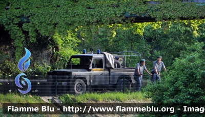 Land Rover Defender 110
Corpo Forestale dello Stato
Parole chiave: Land-Rover Defender_110