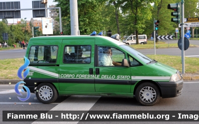 Fiat Scudo III serie
Corpo Forestale dello Stato
CFS 430AE

Parole chiave: Fiat Scudo_IIIserie CFS430AE Visita_papa_milano_2012