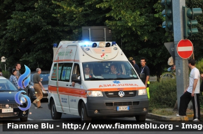 Vokswagen Transporter T5
Pubblica Assistenza Croce Blu Gromo BG

Parole chiave: Lombardia (BG) Ambulanza Vokswagen Transporter_T5 Visita_papa_milano_2012