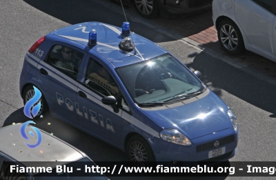 Fiat Grande Punto
Polizia di Stato
 POLIZIA H0323
Parole chiave: Fiat Grande_Punto POLIZIAH0323