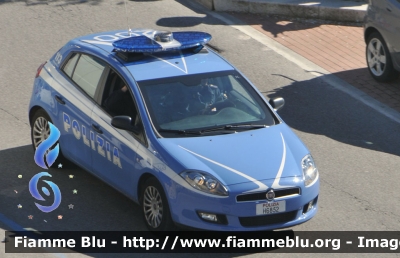 Fiat Nuova Bravo
Polizia di Stato
 Squadra Volante
 POLIZIA H6852
Parole chiave: Fiat Nuova_Bravo POLIZIAH6852