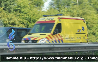 Mercedes-Benz Sprinter III serie
Nederland - Paesi Bassi
Regionale Ambulance Voorziening (RAV) Brabant Midden-West-Noord 
Parole chiave: Mercedes-Benz Sprinter_IIIserie Ambulanza