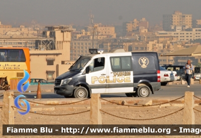 Mercedes-Benz Sprinter III serie restyle
جمهوريّة مصر العربيّة - Egitto
Tourist and Antiquities Police - Polizia Turistica
