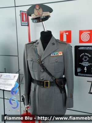 Uniforme
Carabinieri
Squadrone Corazzieri Guardie del Re
Capitano Mod.1934 
