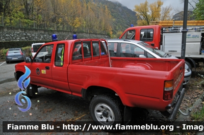 Toyota Hilux I serie
Vigili del Fuoco 
Distaccamento di Challand Saint Anselme AO
VF B17AO
