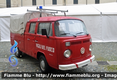 Volkswagen Transporter T2
Vigili del Fuoco 
Distaccamento di Issogne AO
AO 74529
Parole chiave: Volkswagen Transporter_T2