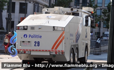 Man TGA 33.390 6x6
Koninkrijk België - Royaume de Belgique - Königreich Belgien - Belgio
Police Fédérale Alghemene Reserve
Idrante WaWe 9000 allestimento Ziegler
Incoronazione del nuovo Re Philippe 21/07/2013
Parole chiave: Man TGA_33.390_6x6