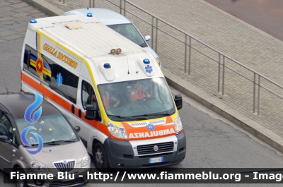 Fiat Ducato X250
Gialla Soccorso Milano
M 8
Parole chiave: Lombardia (MI) Ambulanza Fiat Ducato_x250