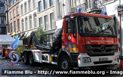 Mercedes-Benz Actros 2641 III serie
Koninkrijk België - Royaume de Belgique - Königreich Belgien - Kingdom of Belgium - Belgio
Sapeur Pompier Bruxelles
Incoronazione del nuovo Re Philippe 21/07/2013

Parole chiave: Mercedes-Benz Actros_2641_IIIserie