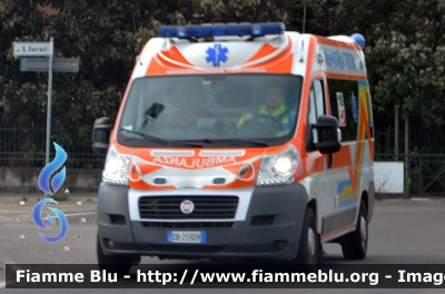 Fiat Ducato X250
Misericordia di Tortona AL
Parole chiave: Piemonte (AL) Ambulanza Fiat Ducato_x250