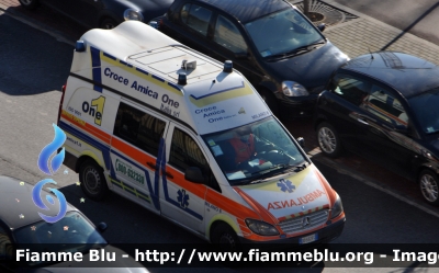 Mercedes-Benz Viano II 
Croce Amica ONE 
 Milano 8
Parole chiave: Lombardia (MI) Ambulanza Mercedes-Benz Viano