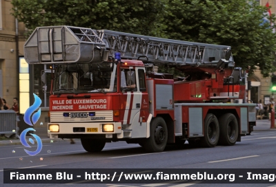 Iveco 260-34
Grand-Duché de Luxembourg - Großherzogtum Luxemburg - Grousherzogdem Lëtzebuerg - Lussemburgo 
Service Incendie et Ambulance de la Ville de Luxembourg
AutoScala allestimento Magirus
Parole chiave: Iveco 260-34