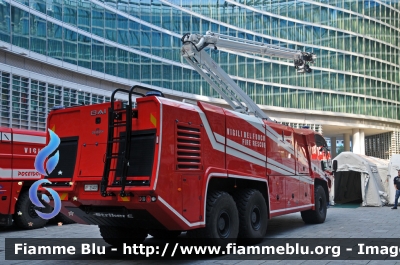 Oshkosh Bai Striker E 
Vigili del Fuoco
Comando Provinciale di Milano
Antincendio Aeroportuale
VF 25402
