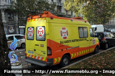 Mercedes Benz Sprinter II serie
España - Spagna
AmbuIberica Saragoza
Parole chiave: Ambulanza Mercedes-Benz Sprinter_IIserie