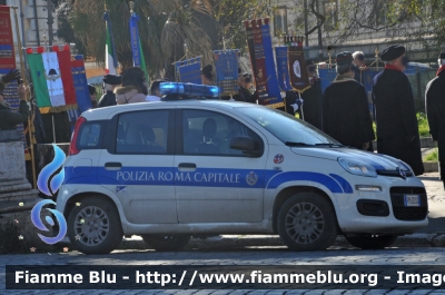 Fiat Nuova Panda II serie
Polizia Roma Capitale
Parole chiave: Lazio (RM) Polizia_Locale Fiat Nuova_Panda_IIserie