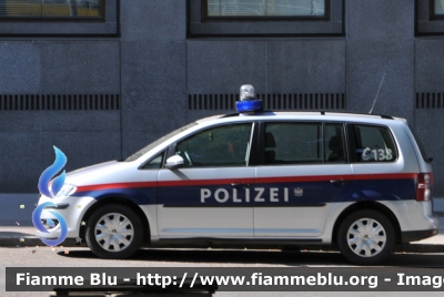 Volkswagen Sharan III serie
Österreich - Austria
Bundespolizei
Polizia di Stato
Parole chiave: Volkswagen Sharan_IIIserie