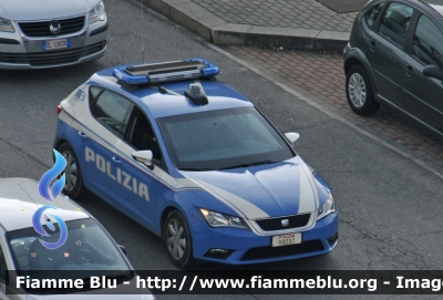 Seat Leon III serie
Polizia di Stato
Squadra Volante
Allestimento NCT Nuova Carrozzeria Torinese
Decorazione Grafica Artlantis
POLIZIA M0037
Parole chiave: Seat Leon_IIIserie POLIZIAM0037