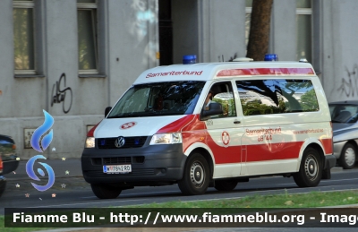 Volkswagen Transporter T5
Österreich - Austria
Samaritanerbund
Wien - Vienna
Parole chiave: Volkswagen Transporter_T5 Ambulanza