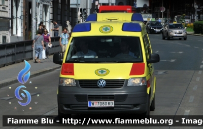 Volkswagen Transporter T5
Österreich - Austria
Grunes Kreuz Rettungsdients 
Wien - Vienna 
Parole chiave: Volkswagen Transporter_T5 Ambulanza