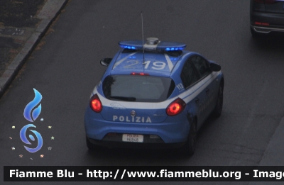 Fiat Nuova Bravo
Polizia di Stato
Squadra Volante
POLIZIA H6848
