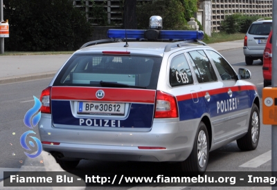 Skoda Octavia Wagon III serie
Österreich - Austria
Bundespolizei
Polizia di Stato
Parole chiave: Skoda Octavia_Wagon_IIIserie