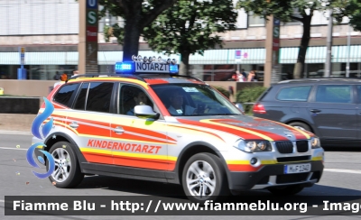 Bmw X3 I serie
Bundesrepublik Deutschland - Germania
Berufsfeuerwehr München
Vigili del Fuoco Permanenti
Monaco di Baviera 
Kindernotarzt - Emergenza pediatrica
Parole chiave: Bmw X3_Iserie Automedica