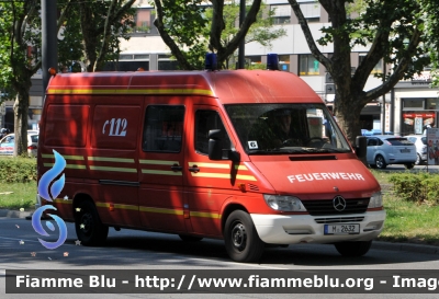 Mercedes-Benz Sprinter II serie
Bundesrepublik Deutschland - Germania
Berufsfeuerwehr München
Vigili del Fuoco Permanenti
Monaco di Baviera 

Parole chiave: Mercedes-Benz Sprinter_IIserie