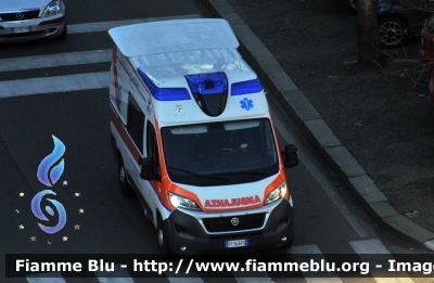 Fiat Ducato X290
Mediolanum Soccorso Milano
Allestita Orion
Parole chiave: Lombardia (MI) Ambulanza Fiat Ducato_X290