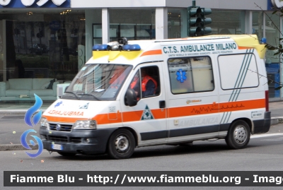 Fiat Ducato III serie
CTS Ambulanze Milano
 M 527
Parole chiave: Lombardia (MI) Ambulanza Fiat ducato_IIIserie