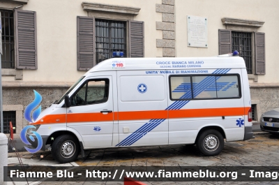 Mercedes-Benz Sprinter II serie
Croce Bianca Milano sez. Mariano Comense CO
Parole chiave: Lombardia (CO) Ambulanza Mercedes-Benz Sprinter_IIserie