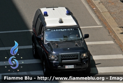 Land Rover Discovery 4
Carabinieri
III Reggimento "Lombardia"
CC BJ163
Parole chiave: Land-Rover Discovery_4 CCBJ163