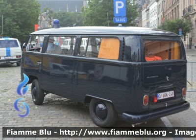 Volkswagen Transporter T2
Koninkrijk België - Royaume de Belgique - Königreich Belgien - Belgio
Gendarmeria - Gendarmerie - Rijkswacht
