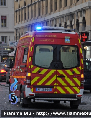 Mercedes-Benz Sprinter III serie 
France - Francia
Marins Pompiers de Marseille 
Parole chiave: Ambulanza Mercedes-Benz Sprinter_IIIserie