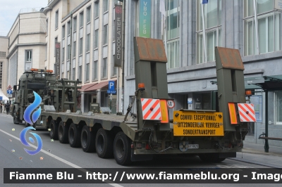 Scania ?
Koninkrijk België - Royaume de Belgique - Königreich Belgien - Belgio
La Defence - Defecie - Armata Belga
