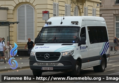 Mercedes-Benz Sprinter IV serie
Koninkrijk België - Royaume de Belgique - Königreich Belgien - Belgio
Police Locale Bruxelles Capitale Ixelles - Brussel Hoofdstad Elsene
