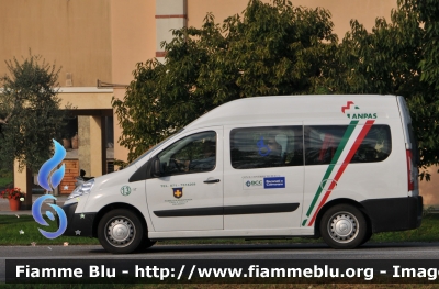 Fiat Scudo IV serie
Pubblica Assistenza Croce Gialla Recanati MC
M 13
Parole chiave: Marche (MC) Servizi_sociali Fiat Scudo_IVserie Reas_2012