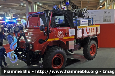 Mercedes-Benz Unimog U411.119
Vigili del Fuoco
Unione Distrettuale di Bolzano
Corpo Volontario di Oltrisarco Aslago - Bolzano
Freiwillige Feuerwehr Oberau Haslach - Bozen
VF 1ZL BZ 
Parole chiave: Mercedes-Benz Unimog_U411.119 VF1ZLBZ Civil_Protect_2016