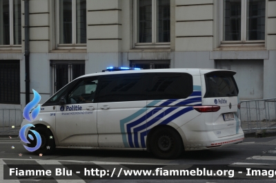 Volkswagen Multivan
Koninkrijk België - Royaume de Belgique - Königreich Belgien - Belgio
Police Locale Bruxelles Capitale Ixelles - Brussel Hoofdstad Elsene
