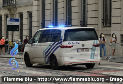 Volkswagen Multivan
Koninkrijk België - Royaume de Belgique - Königreich Belgien - Belgio
Police Locale Bruxelles Capitale Ixelles - Brussel Hoofdstad Elsene
