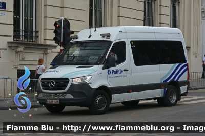 Mercedes-Benz Sprinter IV serie
Koninkrijk België - Royaume de Belgique - Königreich Belgien - Belgio
Police Locale Bruxelles Capitale Ixelles - Brussel Hoofdstad Elsene
