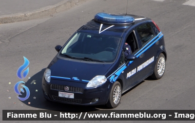 Fiat Grande Punto
Polizia Penitenziaria
 POLIZIA PENITENZIARIA 102AF
Parole chiave: Fiat Grande_punto POLIZIA PENITENZIARIA102AF