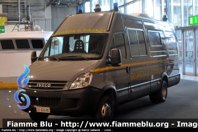 Iveco Daily IV serie
Guardia di Finanza
Carro Officina reparto volo
Allestimento Elevox
GdiF 424 BC
Parole chiave: Rho fiera_Milano Sicurtech_2008 Iveco_Daily_IV_serie GdF424BC Guardia_di_finanza