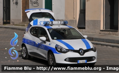 Renault Clio IV serie
Polizia Locale Savona
POLIZIA LOCALE YA199AC
Parole chiave: Liguria (SV) Polizia_locale Renault Clio IV_serie POLIZIALOCALEYA199AC