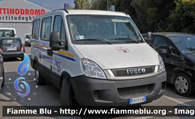 Iveco Daily IV serie restyle  
Protezione Civile Viggiù Clivio VA
Parole chiave: Lombardia (VA) Protezione_civile Iveco Daily_IVserie_restyle Reas_2012