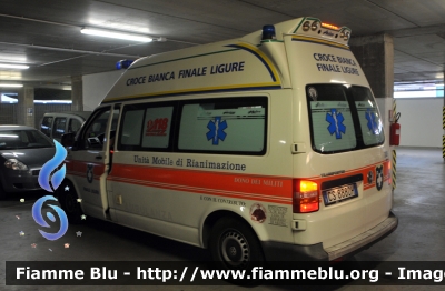 Volkswagen Transporter T5 
Pubblica Assistenza Croce Bianca Finale Ligure SV
 2325
 Allestita Aricar
Parole chiave: Liguria (SV) Ambulanza Volkswagen Transporter_T5