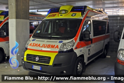 Fiat Ducato X250
Pubblica Assistenza Croce Bianca Finale Ligure SV
 2321
 Allestita Aricar
Parole chiave: Liguria (SV) Ambulanza Fiat Ducato_x250