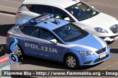 Seat Leon III serie
Polizia di Stato
Squadra Volante
Allestimento NCT Nuova Carrozzeria Torinese
Decorazione Grafica Artlantis
Polizia M0035
Parole chiave: Seat Leon_IIIserie PoliziaM0035