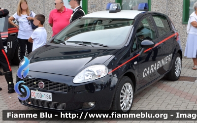 Fiat Grande Punto
Carabinieri
CC DD186
Parole chiave: Fiat Grande_Punto